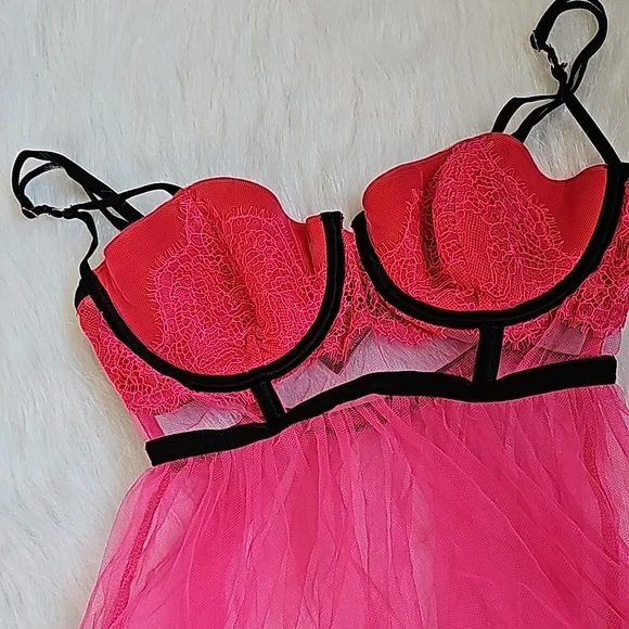 Sexy VS lingerie top - Picture 2 of 9